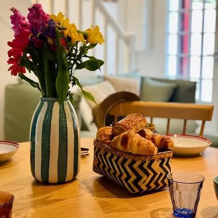 Krystel Avel A La Baule