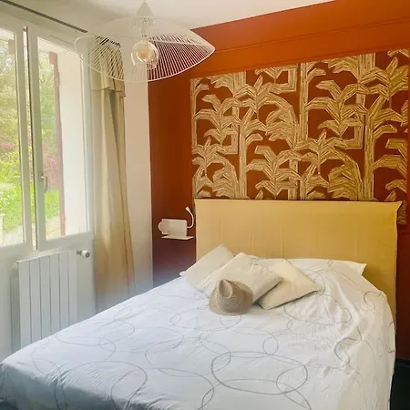 빌라 Krystel Avel A *