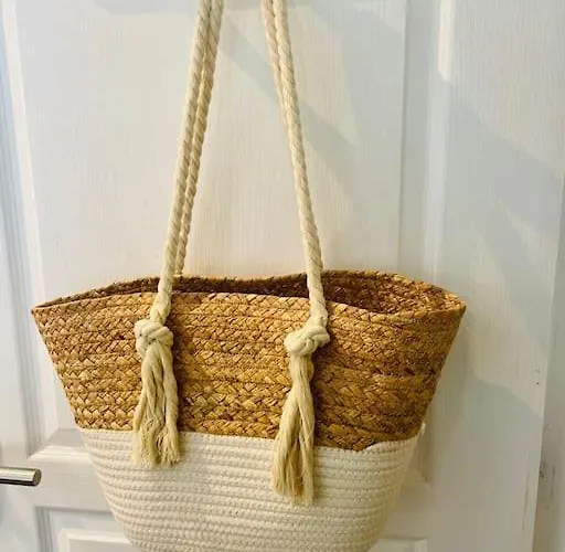 Vila Krystel Avel A *